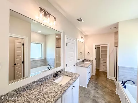 Bath - 968 Riverside Ln, Pearl, MS 39208 photo 3 of 4