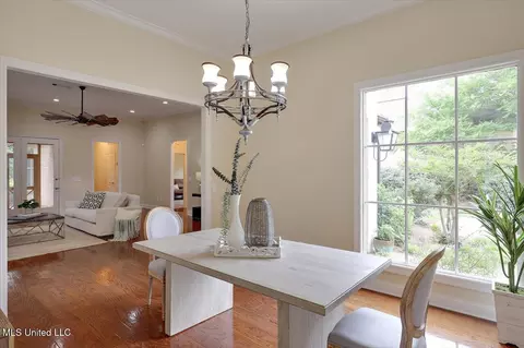 Dining - 407 Belle Pointe Ln, Madison, MS 39110 photo 2 of 3