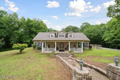 796 Lee Rd, Byhalia, MS 38611