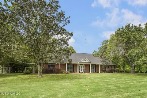 Exterior - 1918 Old Highway 16, Benton, MS 39039 photo 2 of 16
