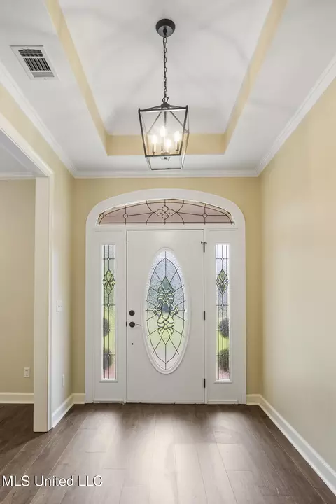 Entry Way - 1918 Old Highway 16, Benton, MS 39039 photo 1 of 2