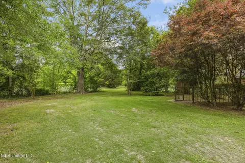 Exterior - 1918 Old Highway 16, Benton, MS 39039 photo 8 of 16