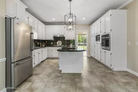 Kitchen - 1918 Old Highway 16, Benton, MS 39039 photo 1 of 8