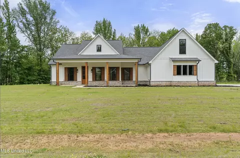 101 Drake Ln, Red Banks, MS 38661
