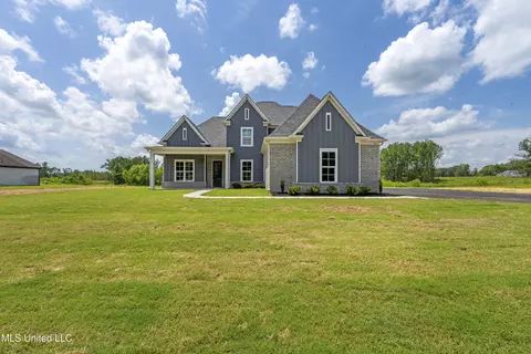 701 N Fogg Rd, Nesbit, MS 38651