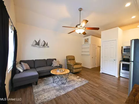 4 Live Oak Ct, Diamondhead, MS 39525 photo 27