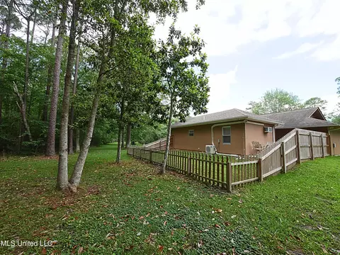 4 Live Oak Ct, Diamondhead, MS 39525 photo 35