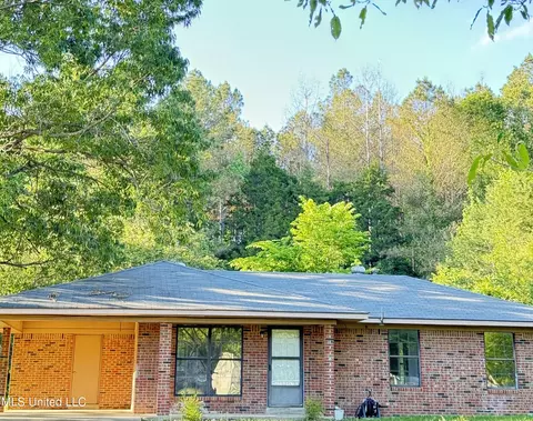 126 Co Rd 122, Carrollton, MS 38917