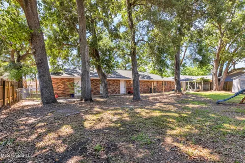 617 S Forest Ave, Long Beach, MS 39560 photo 22