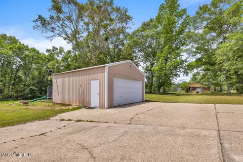 20546 Pullen Rd, Saucier, MS 39574 photo 8