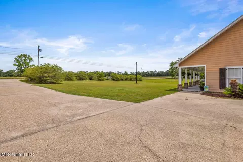 20546 Pullen Rd, Saucier, MS 39574 photo 9