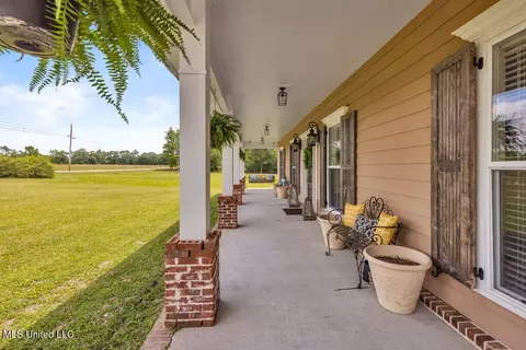 20546 Pullen Rd, Saucier, MS 39574 photo 10