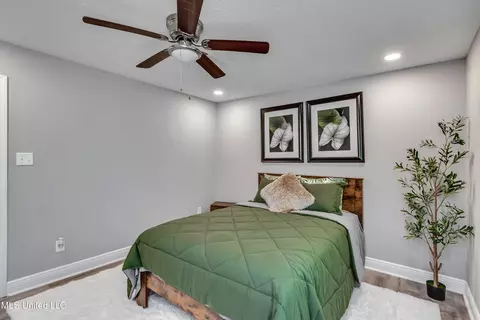 Bedroom - 148 Thousand Oaks Cir, Jackson, MS 39212 photo 4 of 5