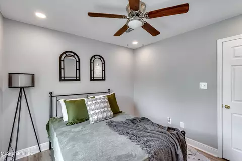 Bedroom - 148 Thousand Oaks Cir, Jackson, MS 39212 photo 3 of 5