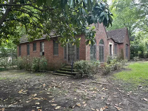 931 Gillespie St, Jackson, MS 39202 photo 2
