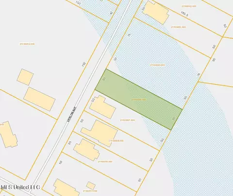 4042 Verlon St, Moss Point, MS 39563