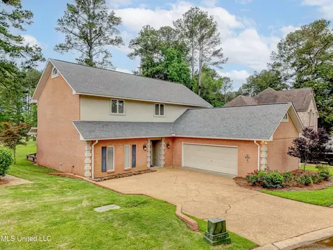 3099 E Fairway Dr, Brandon, MS 39047