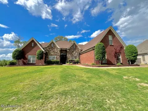8104 Bella Donna Cir, Olive Branch, MS 38654