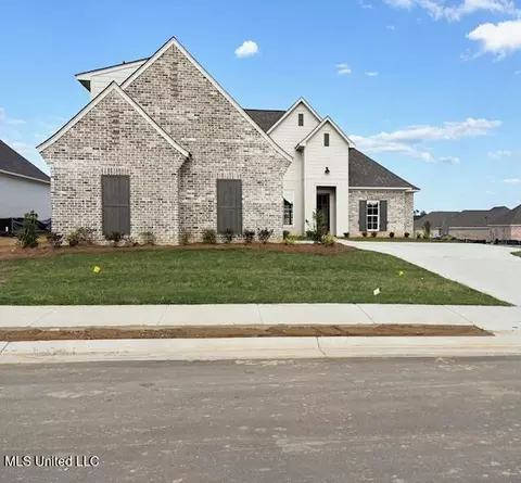 492 Aurora Cir, Canton, MS 39046