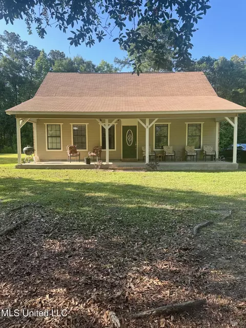 22301 Cap Johnson Rd, Moss Point, MS 39562
