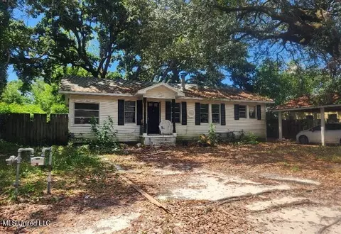 1233 25th St, Gulfport, MS 39501