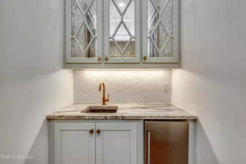 Kitchen - 102 Silverleaf Dr, Madison, MS 39110 photo 1 of 8