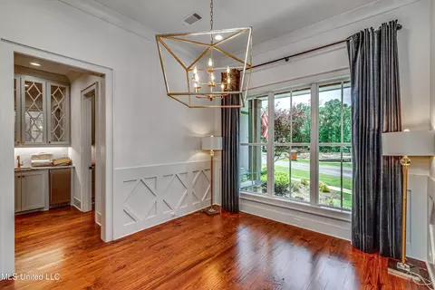 Dining - 102 Silverleaf Dr, Madison, MS 39110 photo 1 of 1