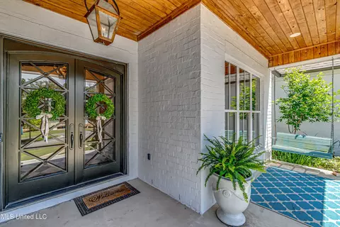 Exterior - 102 Silverleaf Dr, Madison, MS 39110 photo 6 of 19