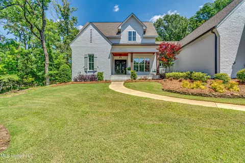 Exterior - 102 Silverleaf Dr, Madison, MS 39110 photo 2 of 19