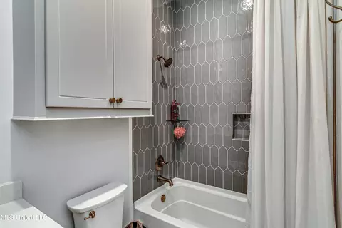 Bath - 102 Silverleaf Dr, Madison, MS 39110 photo 10 of 11