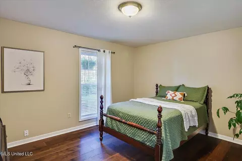 Bedroom - 5346 Balmoral Dr, Jackson, MS 39211 photo 2 of 3