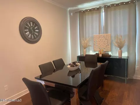 Dining - 7228 Edgewater Dr, Olive Branch, MS 38654 photo 1 of 2