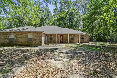 1317 Rosemont Dr, Gautier, MS 39553