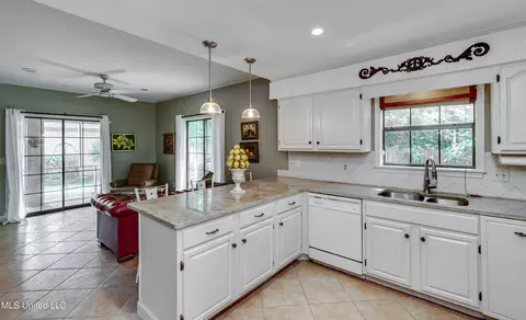 209 Park Lane Pl, Jackson, MS 39211 photo 18