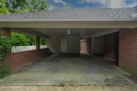 Other - 303 Colonial Dr, Madison, MS 39110 photo 8 of 9