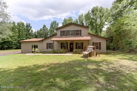 14071 Burton Rd, Olive Branch, MS 38654