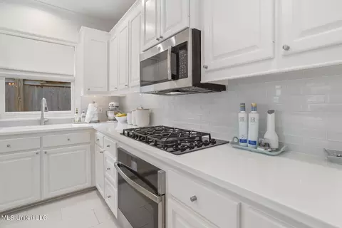 4 Waterford Pl, Jackson, MS 39211 photo 12