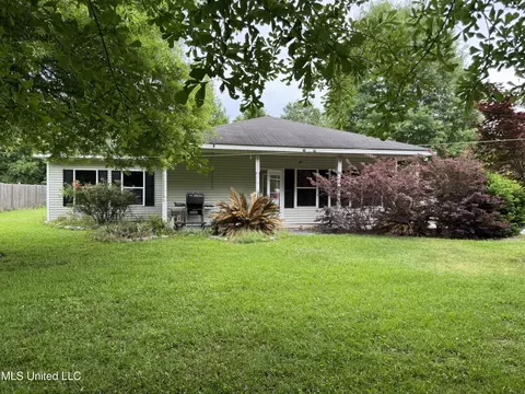 117 Williamsburg Rd, Picayune, MS 39466