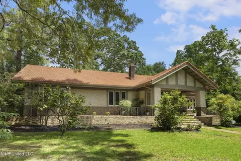 912 Gillespie St, Jackson, MS 39202 photo 4