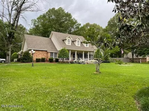 100 Country Haven Pl, Raymond, MS 39154
