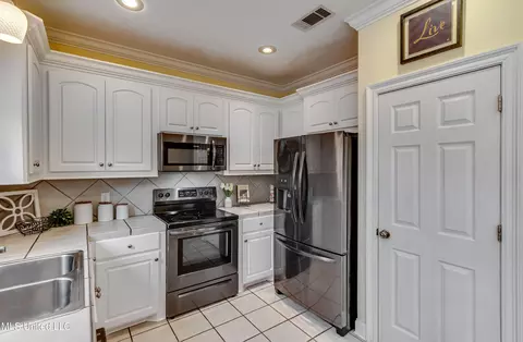 306 Pinecone Cv, Brandon, MS 39047 photo 12