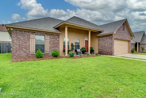 306 Pinecone Cv, Brandon, MS 39047