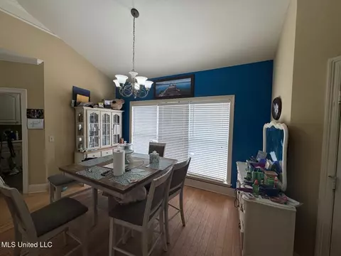 Dining - 730 Henry Byrd Rd, Florence, MS 39073 photo 2 of 4