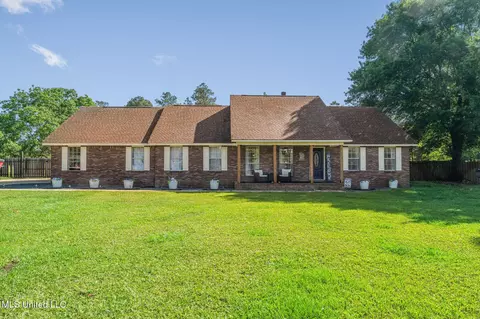 15406 Village Dr, Biloxi, MS 39532