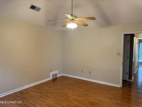 10069 Fox Chase Dr, Olive Branch, MS 38654 photo 13