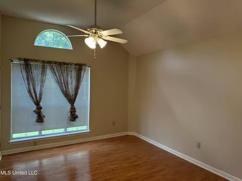 10069 Fox Chase Dr, Olive Branch, MS 38654 photo 14