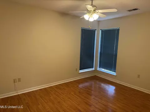 10069 Fox Chase Dr, Olive Branch, MS 38654 photo 16