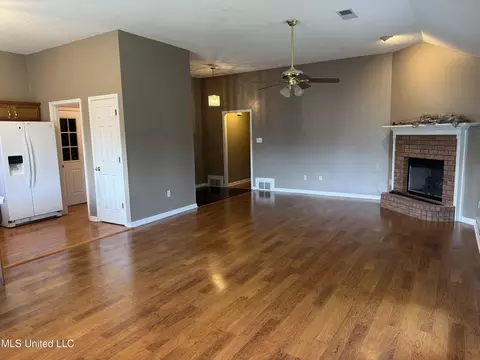 10069 Fox Chase Dr, Olive Branch, MS 38654 photo 6
