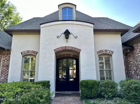 Exterior - 121 Vinca Dr, Madison, MS 39110 photo 5 of 6