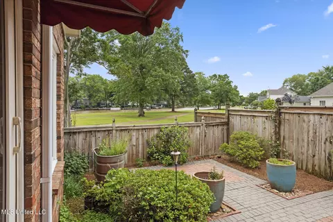 Exterior - 231 Bayview Dr, Madison, MS 39110 photo 5 of 8
